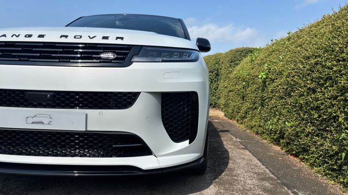 Land Rover Range Rover Sport 4.4 P635 V8 SV Ultimate Edition 5dr Auto Petrol Estate - Image 48